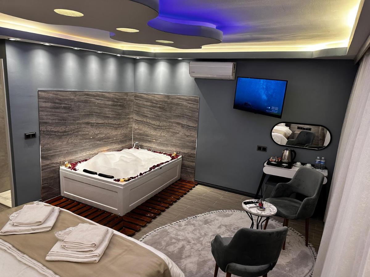 Blue Moonrise Hotel イスタンブール エクステリア 写真